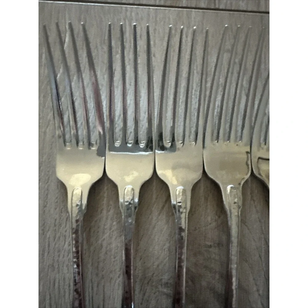 7 RETRONEU ARAGON Hammered 18/8‎ Stainless Steel DINNER FORKS